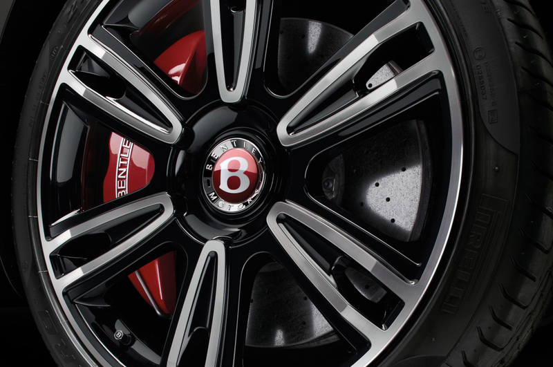 Illustration for article titled Bentley Gives The V8 Flying Spur A Black Radiator Grill So It Becomes A V8 S